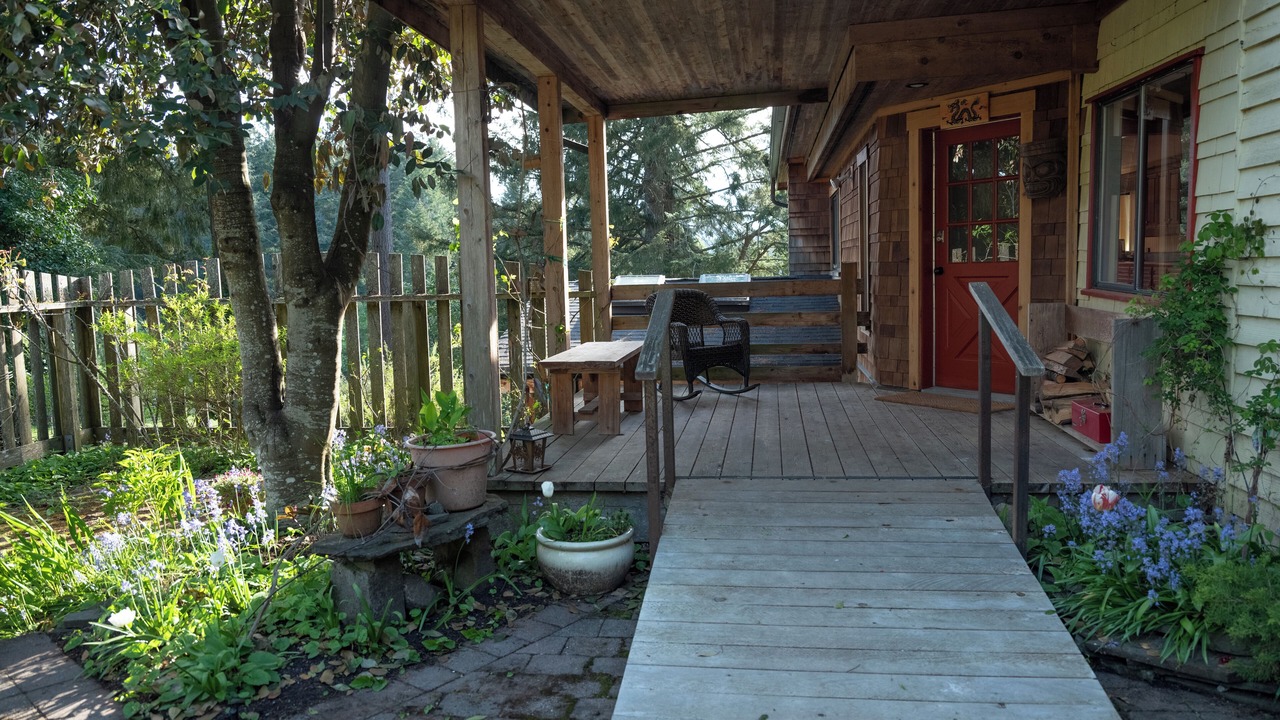 Photo of Patio Balcony in Salt Spring Island