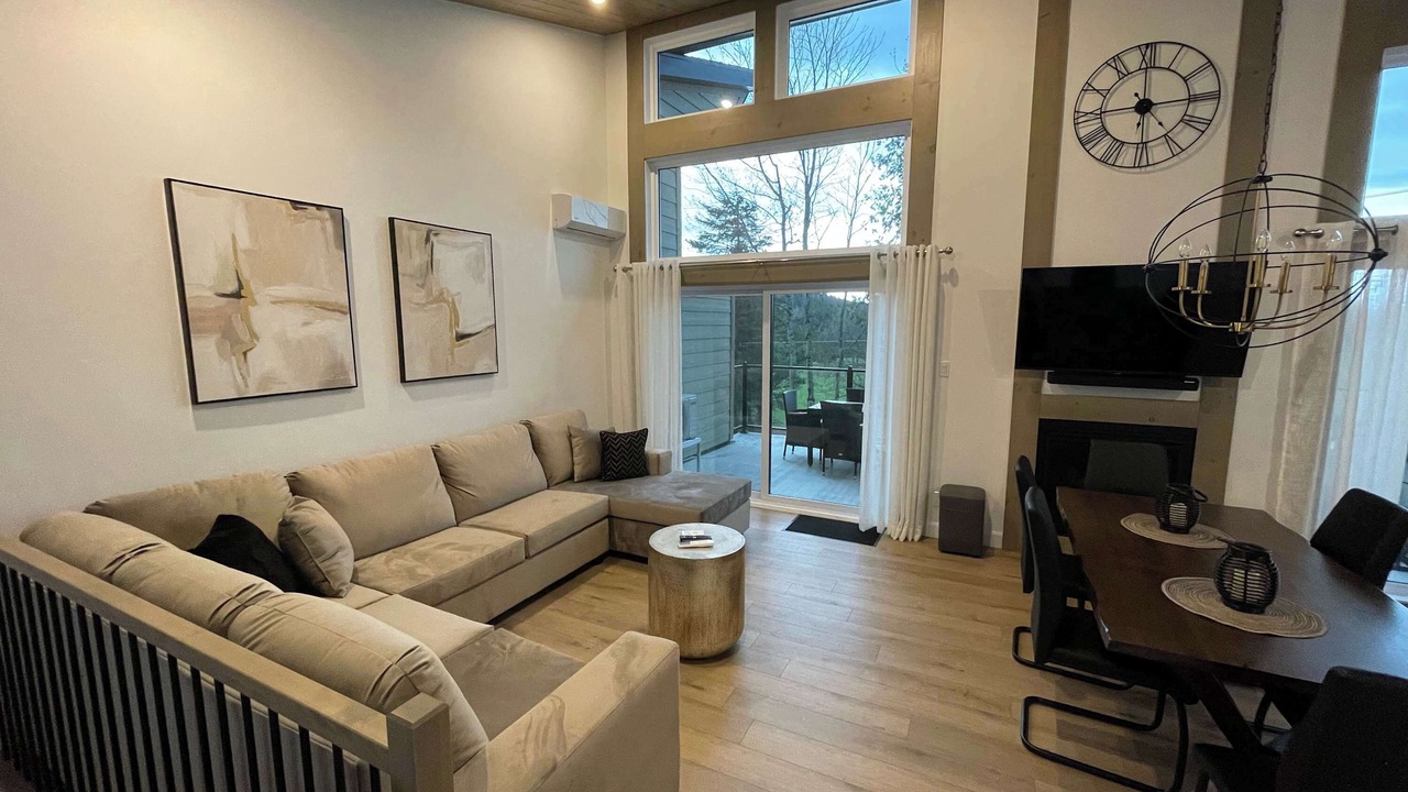 Photo of Livingroom in Adstock