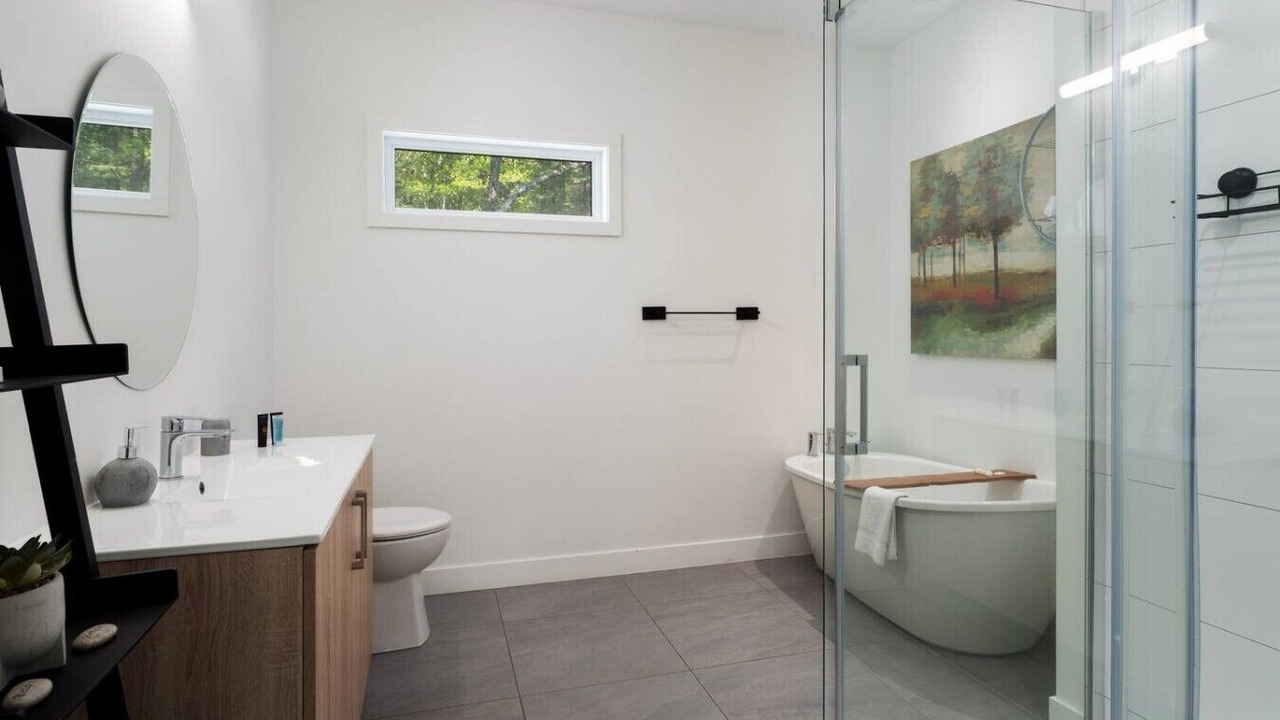 Photo of Bathroom in Pine Hill