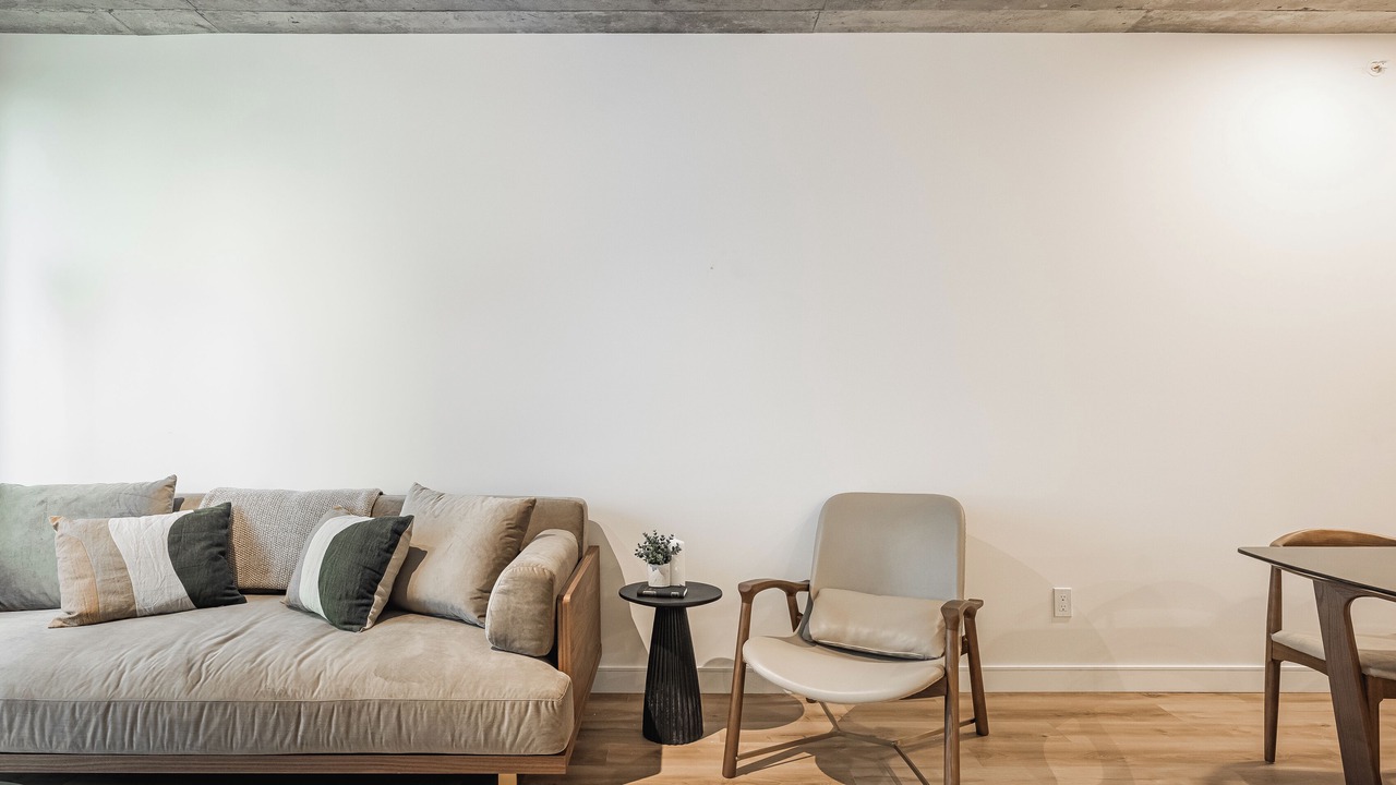 Photo of Livingroom in Shaughnessy Village