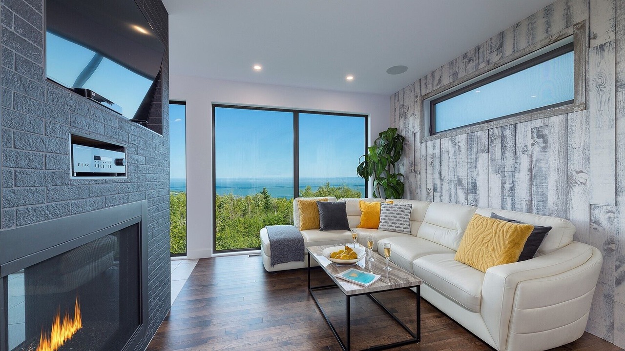 Photo of Livingroom in Saint-Joseph-de-la-Rive
