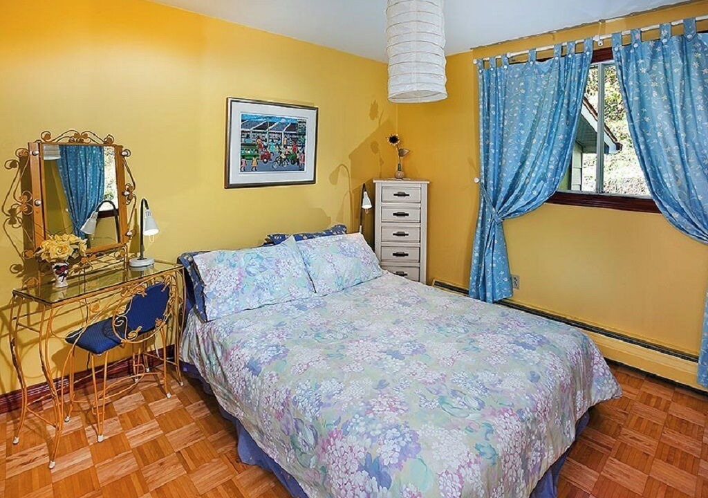 Photo of Bedroom in Saint Irenee