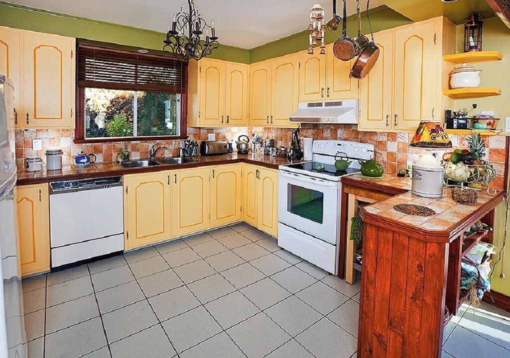 Photo of Kitchen in Saint Irenee