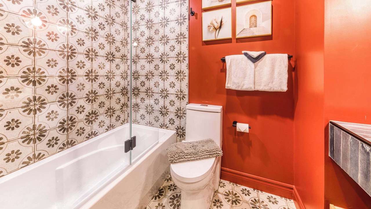 Photo of Bathroom in Vieux-Quebec-Cap-Blanc-colline Parlementaire