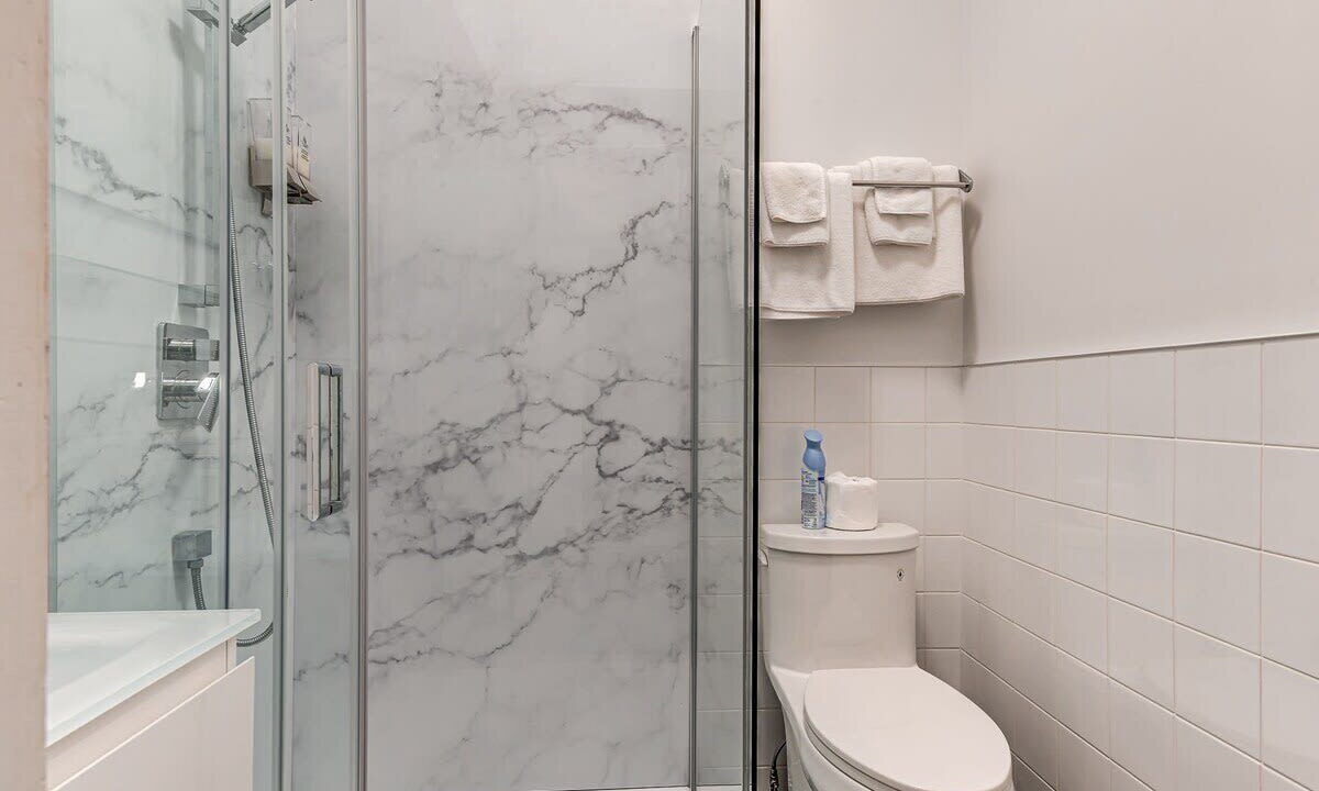 Photo of Bathroom in Vieux-Quebec-Cap-Blanc-colline Parlementaire
