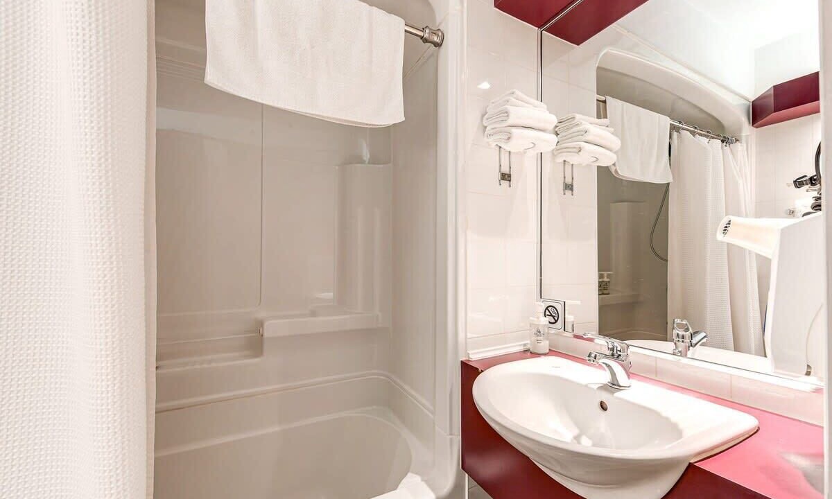 Photo of Bathroom in Vieux-Quebec-Cap-Blanc-colline Parlementaire