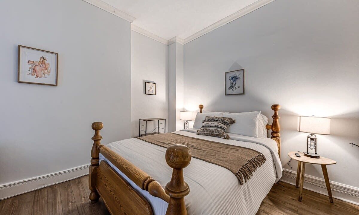Photo of Bedroom in Vieux-Quebec-Cap-Blanc-colline Parlementaire