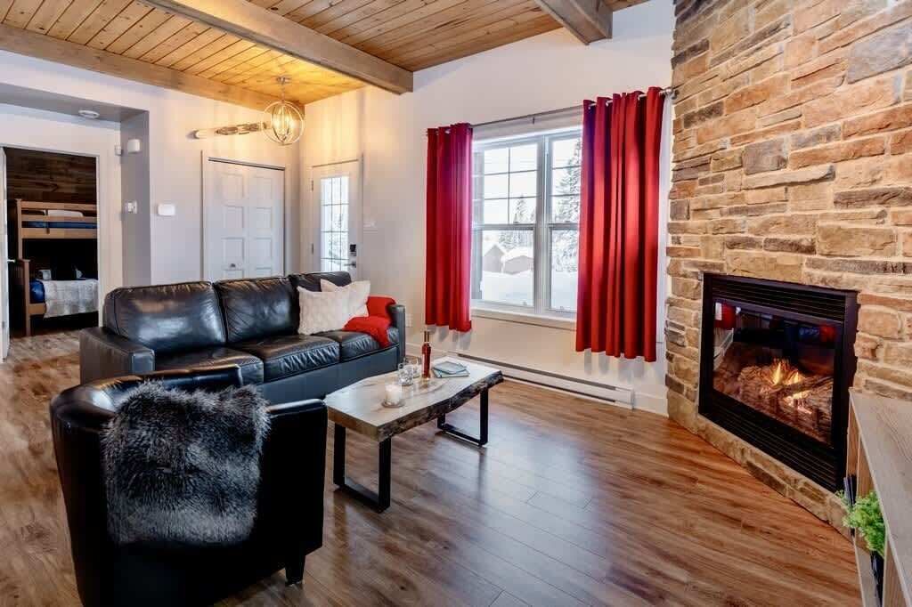Photo of Livingroom in Notre-Dame-de-la-Merci
