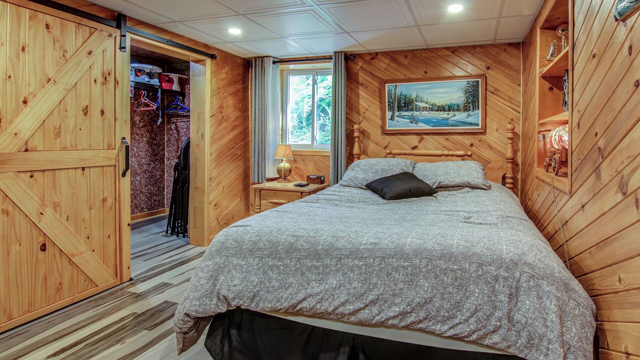 Photo of Bedroom in Saint-Henri-de-Taillon