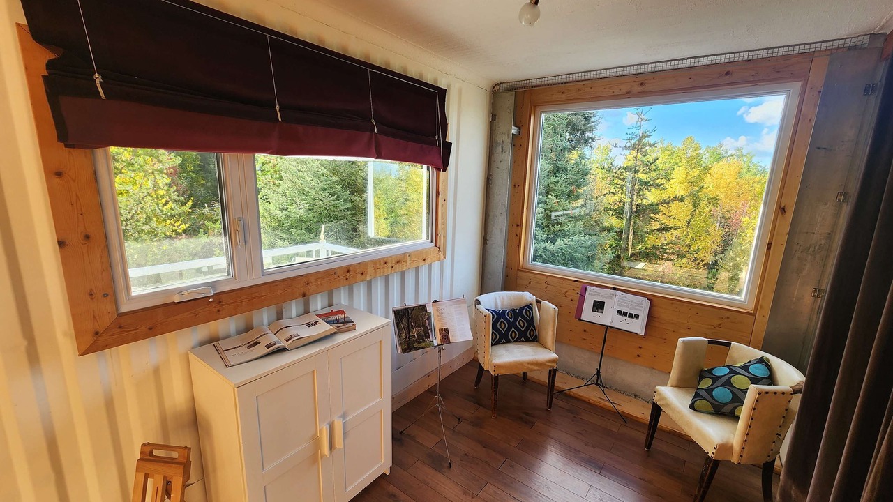 Photo of Livingroom in Amos