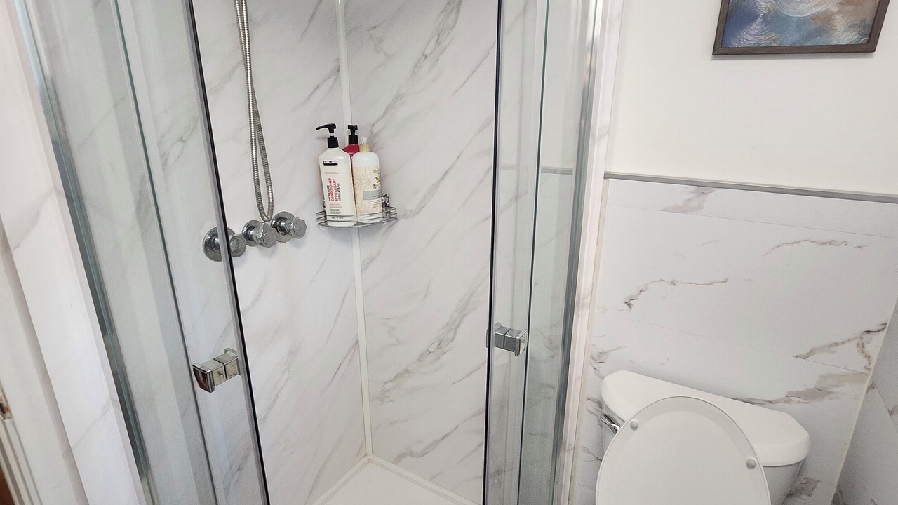 Photo of Bathroom in Dollard-des-Ormeaux