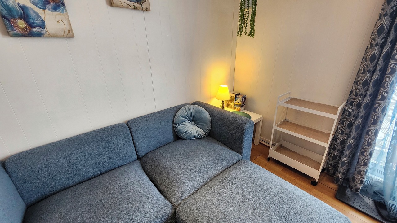 Photo of Livingroom in Dollard-des-Ormeaux