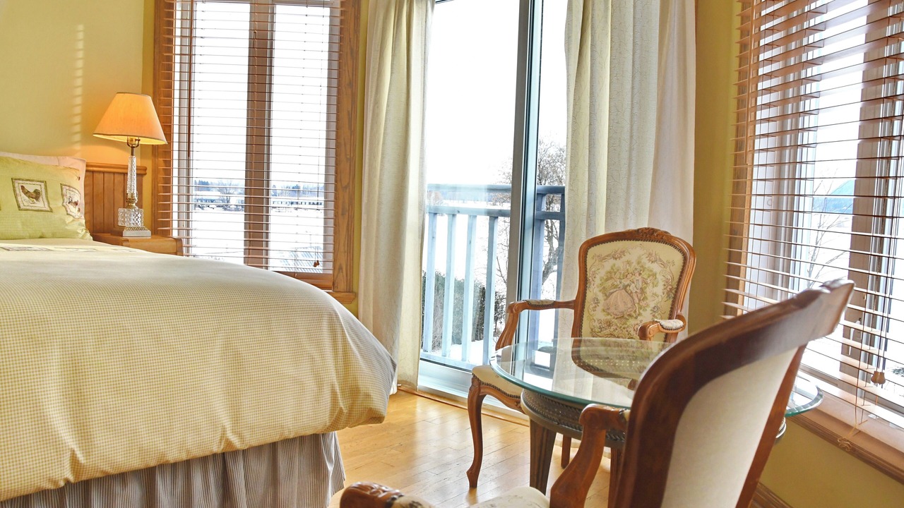 Photo of Bedroom in Baie-St-Paul
