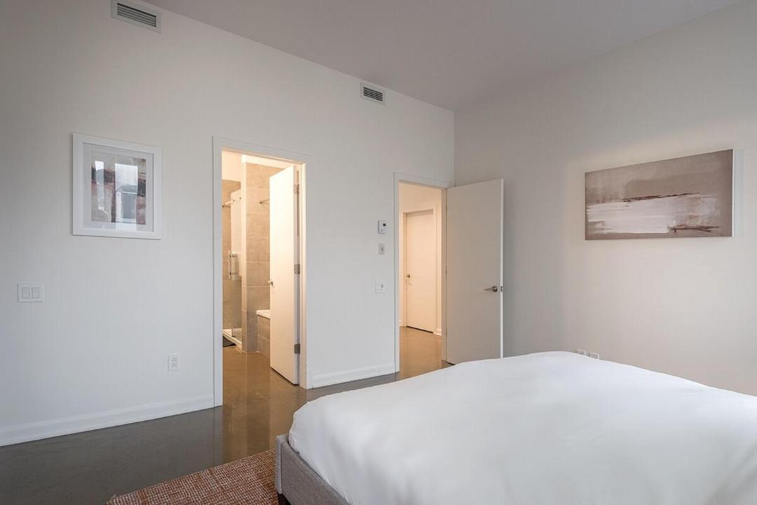 Photo of Bedroom in International District