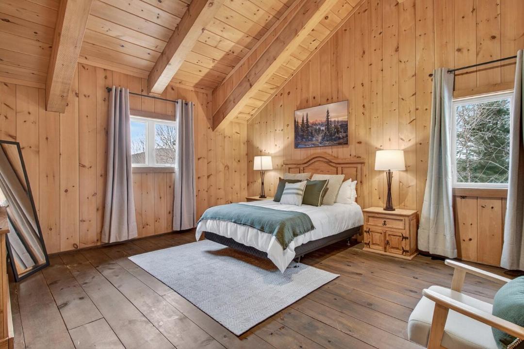 Photo of Bedroom in Val-des-Lacs