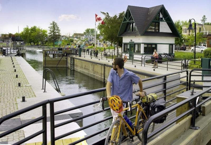Photo of Others in Chambly