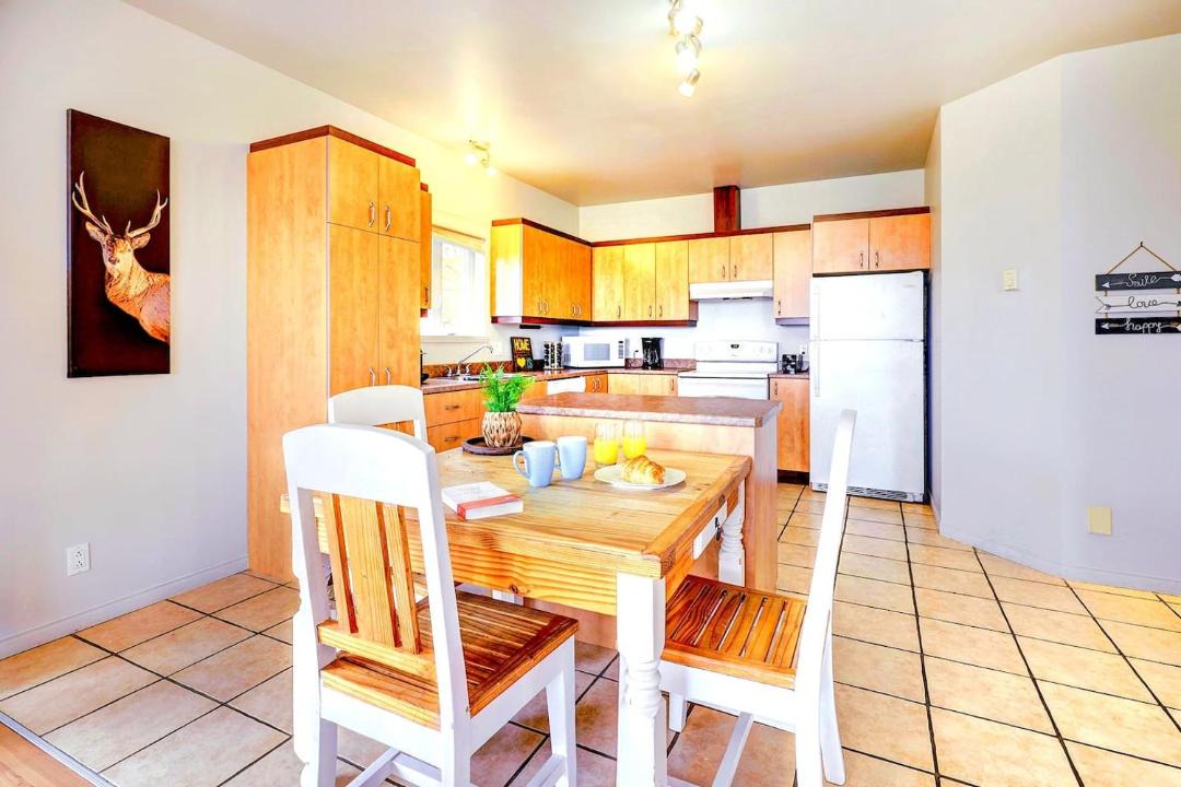 Photo of Kitchen in Petite-Riviere-Saint-Francois