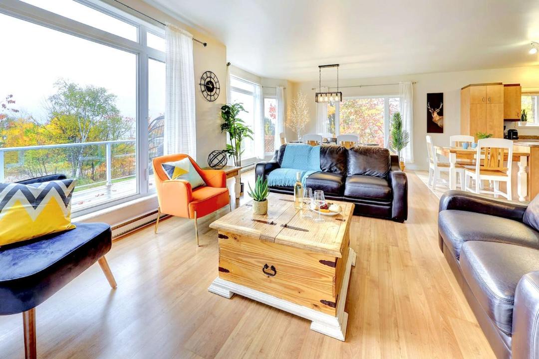 Photo of Livingroom in Petite-Riviere-Saint-Francois
