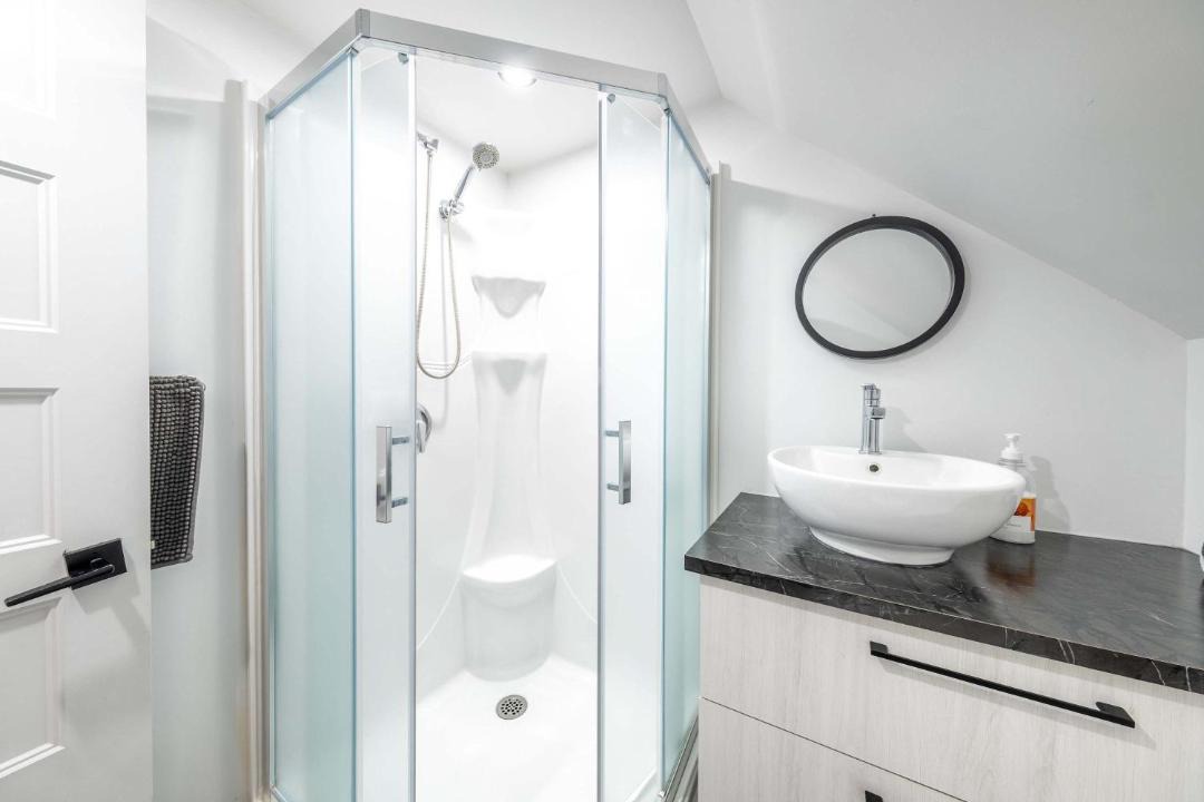 Photo of Bathroom in Disraeli