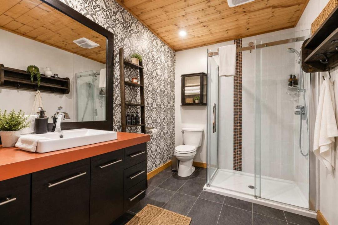 Photo of Bathroom in Saint-Faustin-Lac-Carre