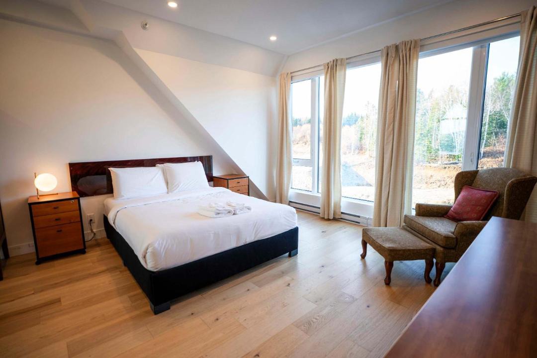 Photo of Bedroom in Baie-St-Paul