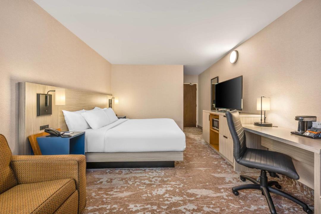 Photo of Bedroom in Ste. Foy