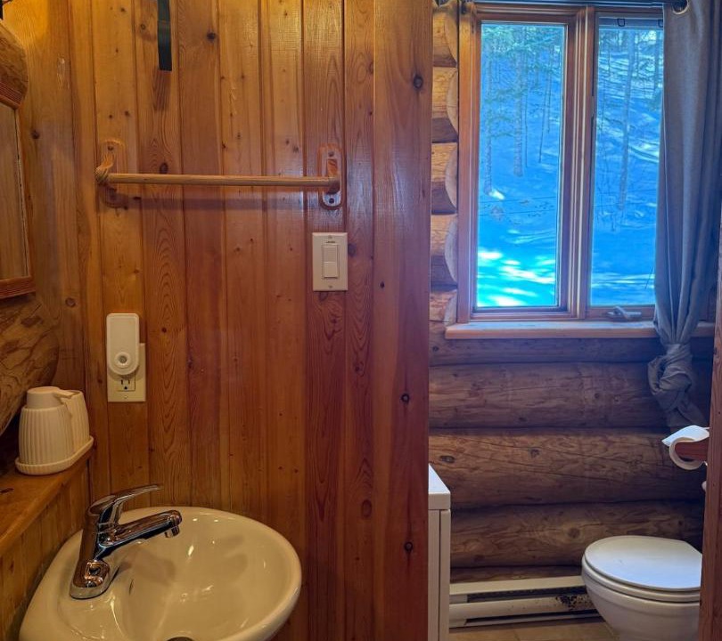 Photo of Bathroom in Saint-Gabriel-de-Valcartier