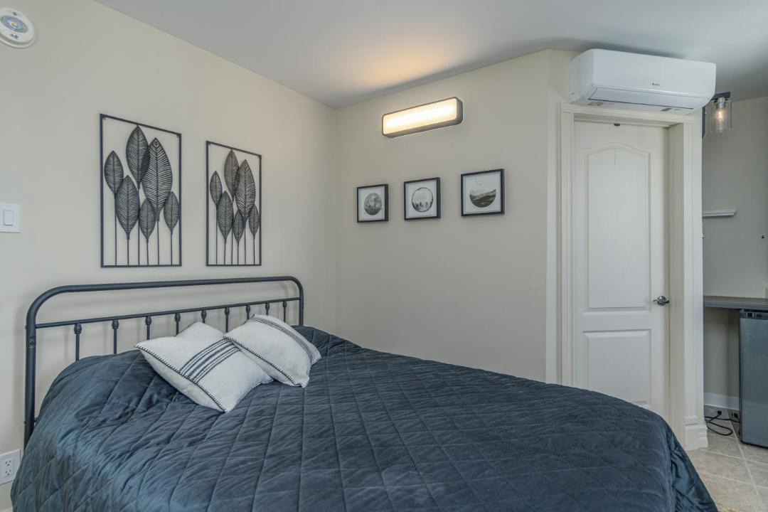Photo of Bedroom in Val-Racine