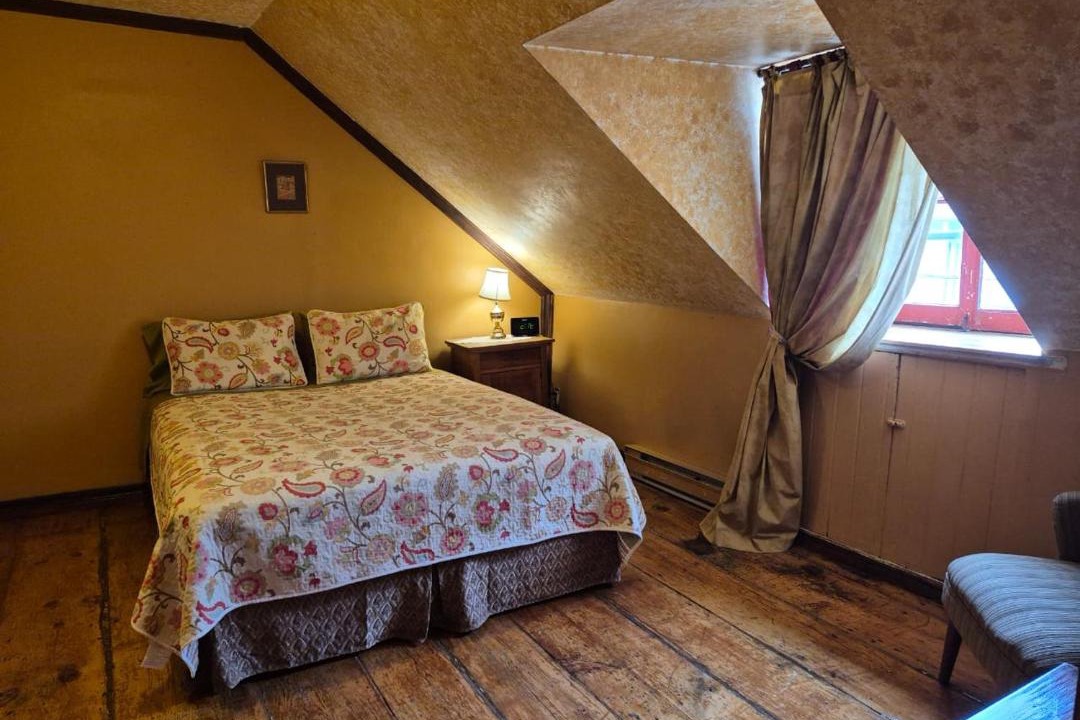 Photo of Bedroom in Saint-Jean-Baptiste