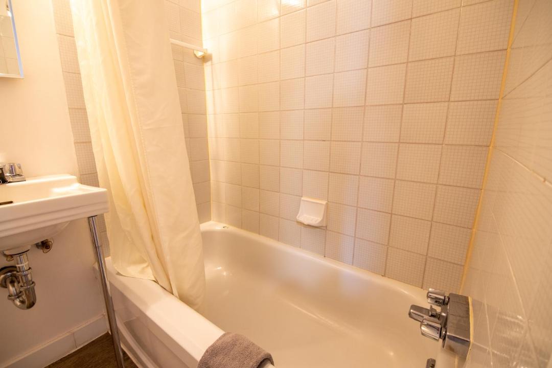 Photo of Bathroom in Sept-Iles