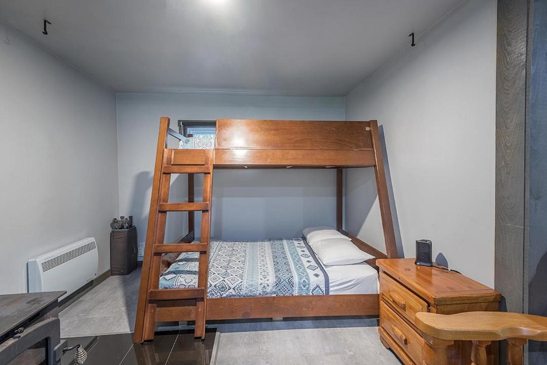 Photo of Bedroom in Chertsey