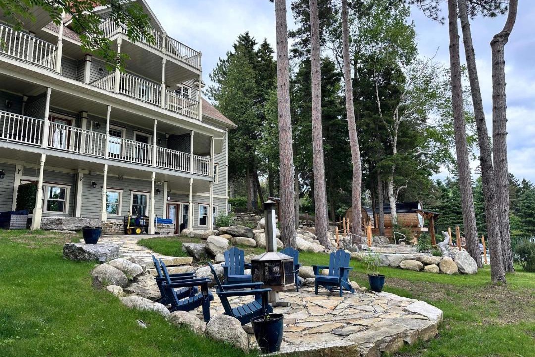 Photo of Others in Frontenac