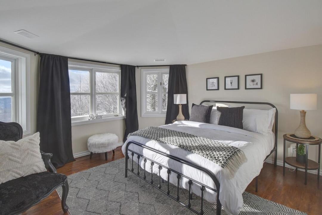 Photo of Bedroom in Saint-Faustin-Lac-Carre