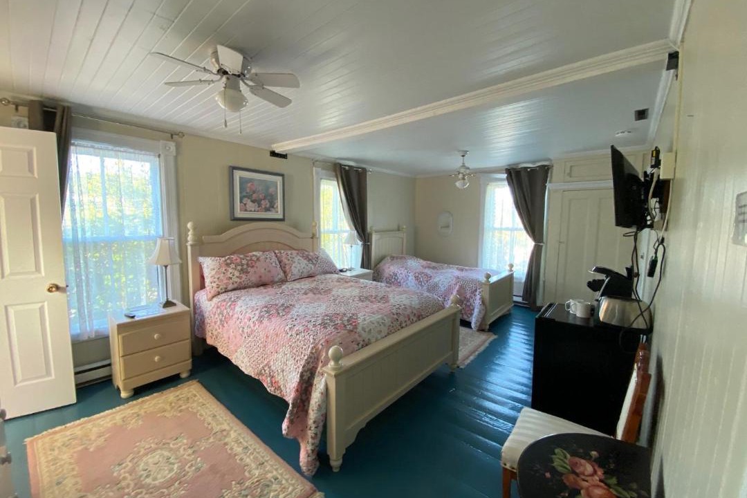 Photo of Others in Tadoussac