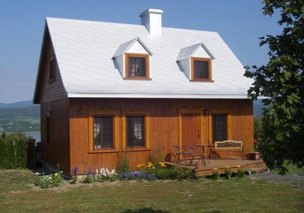 Photo of Others in Saint-Pierre-de-l'lle-d'Orleans