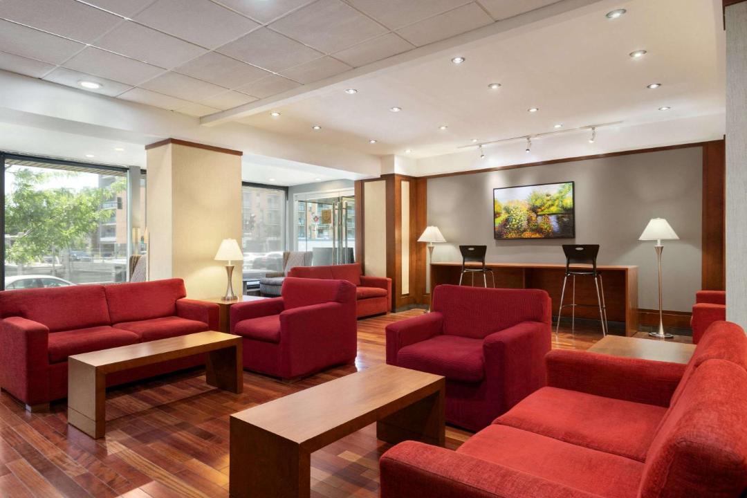 Photo of Livingroom in Cote-Des-Neiges—Notre-Dame-De-Grace