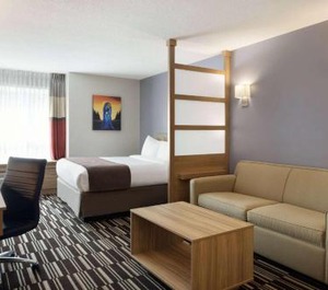 Microtel Inn 
