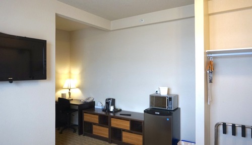Standard Room, 1 Queen Bed