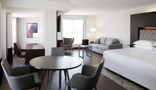 Junior Suite, 1 King Bed with Sofa bed