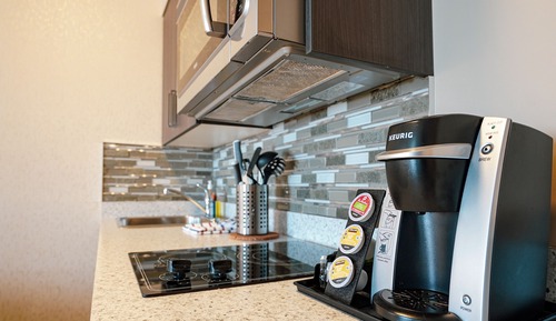 Studio, 2 Queen Beds, Hearing Accessible, Kitchenette