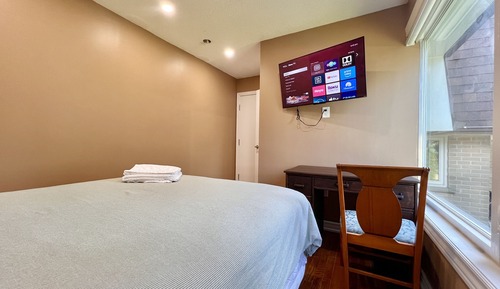 Deluxe Double Room, 1 Queen Bed, Private Bathroom