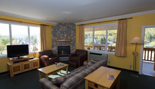 Luxury Studio, 1 King Bed with Sofa bed, Fireplace (No Pets)