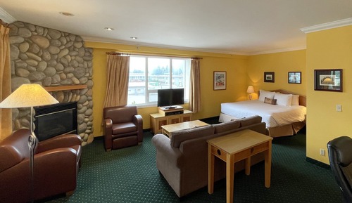 Executive Studio, 1 King Bed with Sofa bed, Fireplace (No Pets)