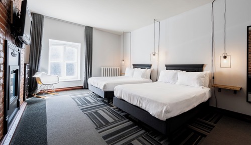 Standard 2 double beds