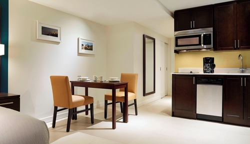 Premium Studio, 1 King Bed