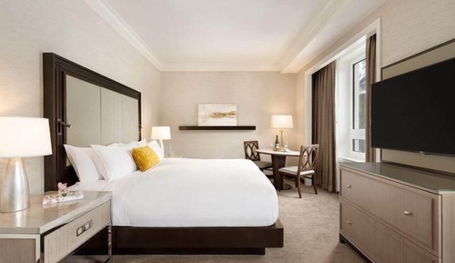 Fairmont Gold, Junior Suite, Lake View