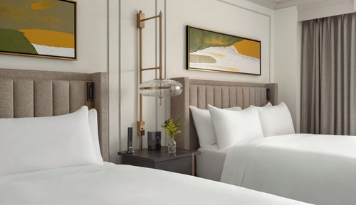 Deluxe Room, 2 Queen Beds (Mount Temple)