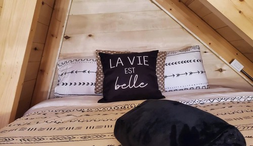 La Normande - A luxury nature retreat with mountain views, accessible via a trail (500 m)