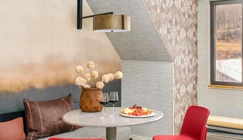Fairmont Gold Signature Suite with Exclusive Lounge Access
