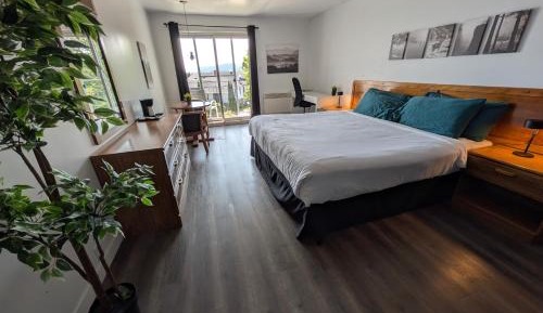 King Room with Balcony